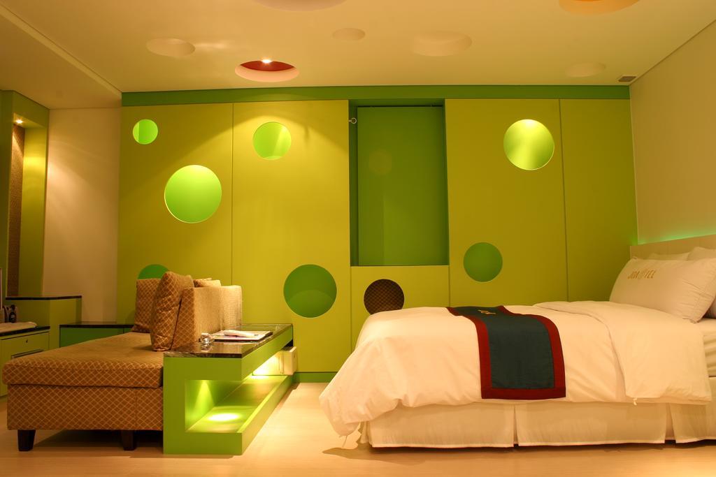 Java Motel Seoul Værelse billede